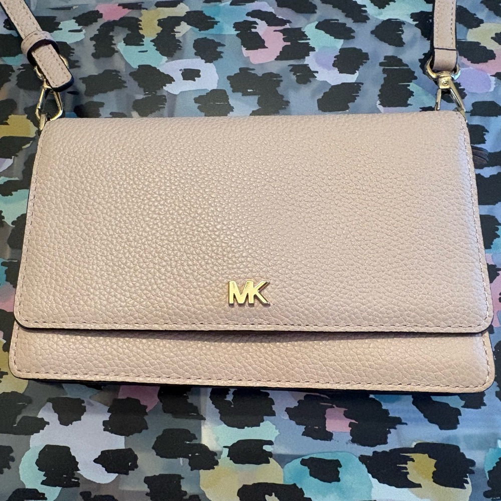 Michael Kors Tan Pebble Leather Crossbody Wallet